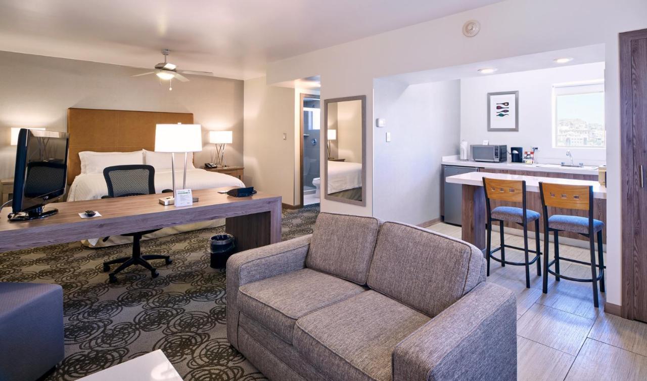 Holiday Inn & Suites Chihuahua Expo By Ihg Exterior photo